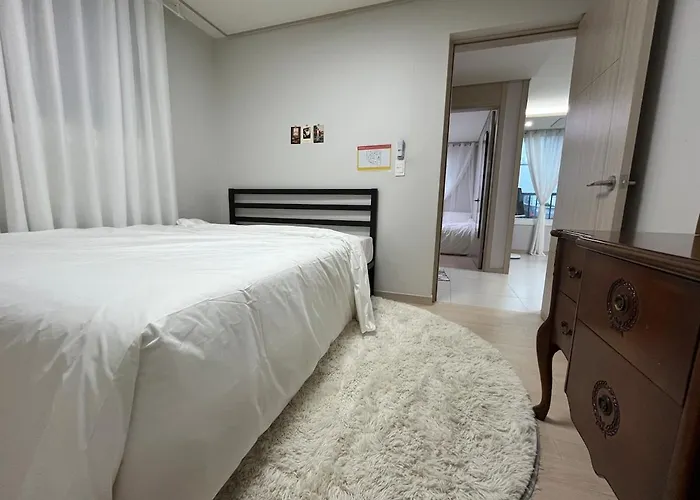 Apartment 신축 엘레베이터있는 방4개 화장실2개