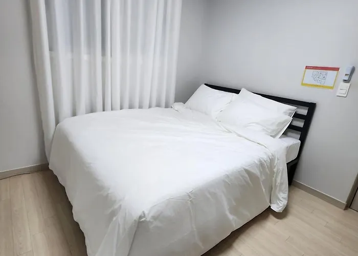 신축 엘레베이터있는 방4개 화장실2개 Seoul