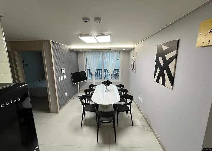 Apartment 신축 엘레베이터있는 방4개 화장실2개