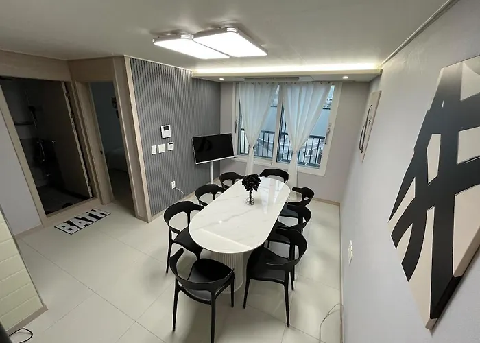 Apartment 신축 엘레베이터있는 방4개 화장실2개